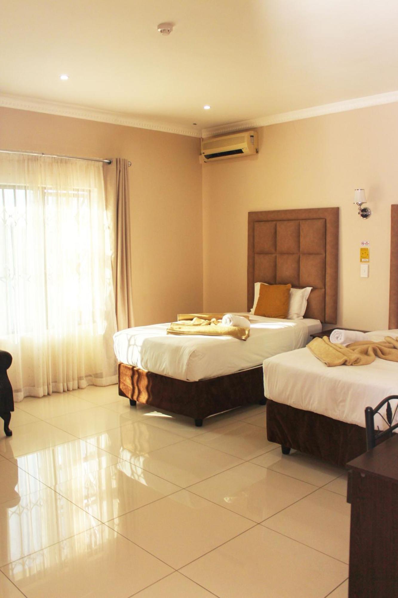 Aqua Stone Guest House Mbombela Exterior foto
